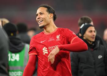 فان باستن فان دايك ما زال بإمكانه أن يصبح أفضل