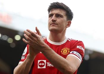 ذا صن بعد التهديد بالقنبلة رانجنيك يتخذ قرار ا بشأن ماجواير أمام آرسنال