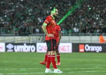 فيديو علي معلول يهدر ركلة جزاء لـ الأهلي أمام الرجاء