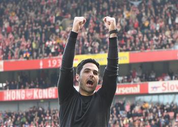 أرتيتا يشيد بلاعب آرسنال ويصرح فريقان فقط يضمنان الفوز في الدوري الإنجليزي