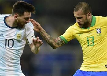 ألفيس ي شجع ميسي لتخطي رقمه القياسي إذا كان أفضل مني فليفعلها