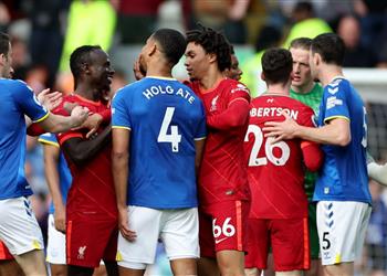 سونيس ينتقد تصرف ماني أمام إيفرتون وكامبل كان يستحق الطرد