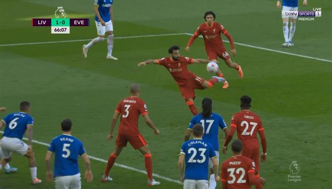 محمد صلاح كاد ان يسجل هدف رائع في مرمي ايفرتون
