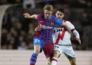 رسالة غير مباشرة من تشافي لـ دي يونج بعد غضبه لحظة استبداله