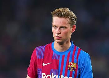 والد دي يونج يرد على أنباء انتقاله لـ مانشستر يونايتد