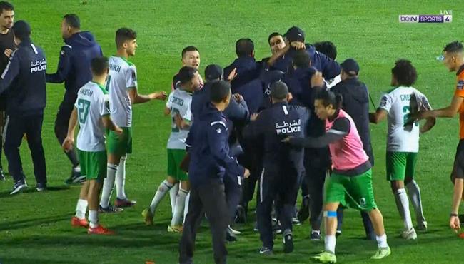 مشاده قوية في مباراة المصري ونهضة بركان والاعتداء علي الحكم بكاس الكونفيدرالية