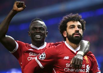 لاعب فياريال يتحدث عن مواجهة محمد صلاح وماني ويؤكد ليفربول أقوى من بايرن ميونخ