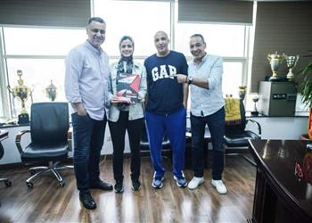 الأهلي يعلن تجديد عقد ثريا محمد 4 مواسم