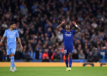 فيديو فينيسيوس جونيور يسجل هدف ريال مدريد الثاني أمام مانشستر سيتي