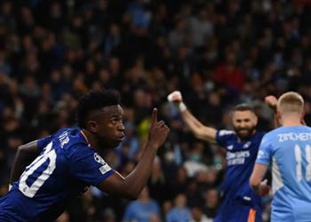 فينيسيوس نتمنى أن ينهي بنزيما الموسم فائز ا بالليجا ودوري الأبطال والكرة الذهبية