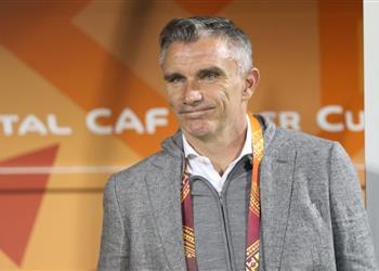 مدرب الأهلي السابق كارتيرون ليس مفيد ا للأندية في جنوب إفريقيا