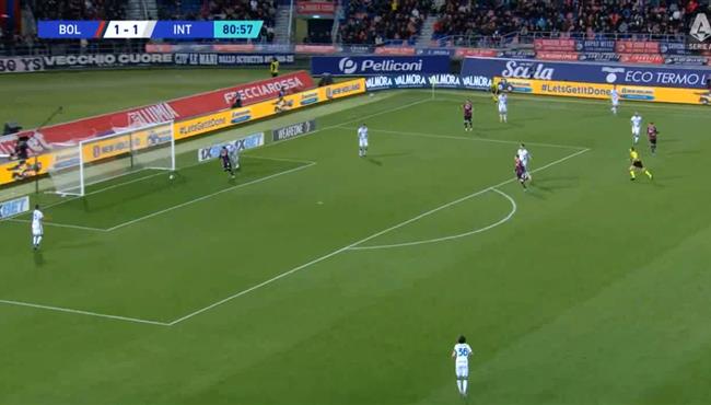 هدف فوز بولونيا علي انتر ميلان بعد خطأ كارثي من حارس المرمي