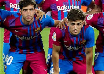 إصابة جديدة تنهي موسم لاعب برشلونة