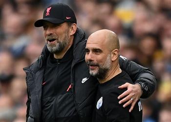 جوارديولا يرد على إمكانية استمراره في مانشستر سيتي بعد تجديد عقد كلوب مع ليفربول