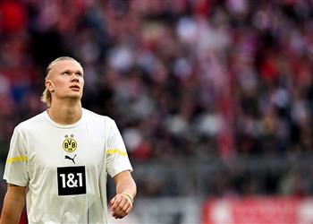 بوروسيا دورتموند هالاند كان سيذهب لـ مانشستر يونايتد لولا الشرط الجزائي
