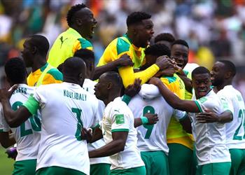 أسطورة نيجيريا السنغال المنتخب الإفريقي الوحيد القادر على الفوز بـ كأس العالم 2022