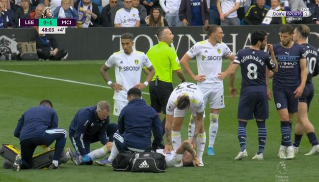 اصابة دالاس القوية في مباراة مانشستر سيتي وليدز يونايتد بالدوري الانجليزي