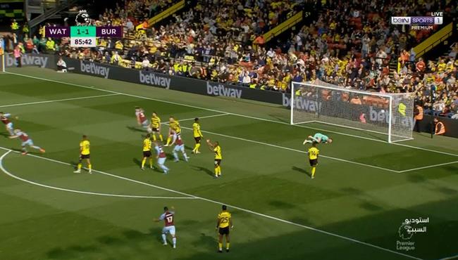 اهداف مباراة بيرنلي وواتفورد 2 1 الدوري الانجليزي