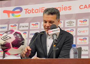 إيهاب جلال بيراميدز يعاني من مشكلة واحدة تقلقني ودفعت بـ عبد الله السعيد في مركز جديد