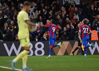 فيديو أمام أنظار النني كريستال بالاس يفوز على آرسنال بثلاثية في الدوري الإنجليزي