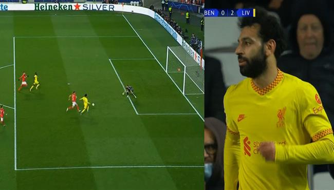 محمد صلاح يرفض التمرير لماني ويهدر انفراد تام في مباراة ليفربول وبنفيكا