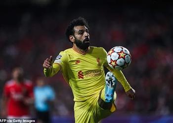 صور استعدادات خاصة من محمد صلاح وثنائي ليفربول لمباراة مانشستر سيتي