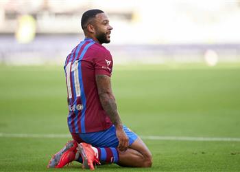 آس تكشف مدة غياب ديباي عن برشلونة بعد إصابته