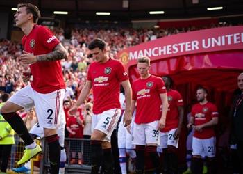 سكاي مانشستر يونايتد ي خطط لتجديد عقد مدافعه