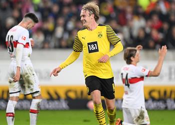 فيديو بمشاركة عمر مرموش شتوتجارت يسقط أمام بوروسيا دورتموند بثنائية