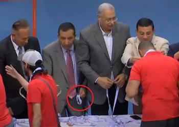 بعد واقعة نائب رئيس الزمالك اتحاد اليد لـ بطولات لا يوجد عجز في الميداليات