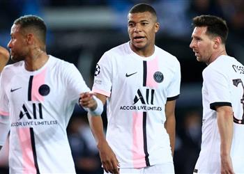 فيديو مبابي ونيمار يتألقان ويقودان باريس سان جيرمان لصعق كليرمونت بسداسية