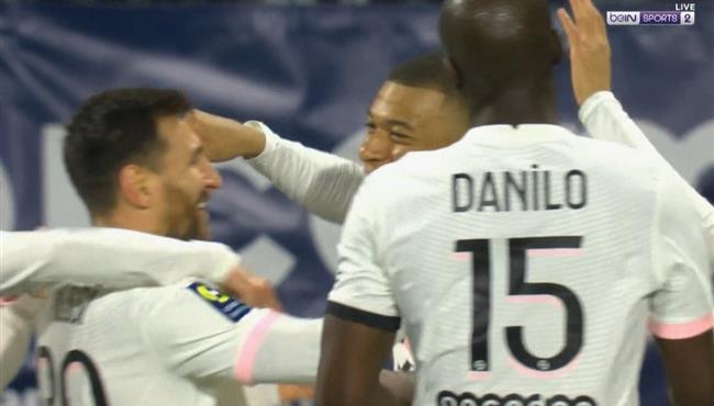 هاتريك اسيست ميسي في مباراة باريس سان جيرمان وكليرمونت بالدوري الفرنسي