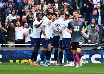 سون يقود توتنهام لإسقاط ليستر سيتي بثلاثية وإشعال الصراع على التأهل لدوري الأبطال