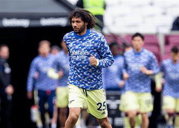 جماهير آرسنال عن أداء محمد النني أمام وست هام يلعب وهو جائع ويستحق عقد ا جديد ا