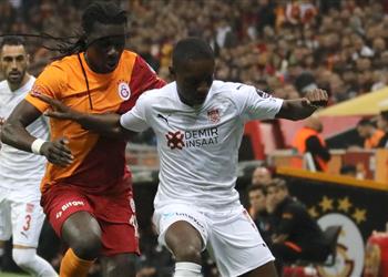 مصطفى محمد البديل يشارك في هزيمة جالطة سراي أمام سيفاس سبور بـ الدوري التركي