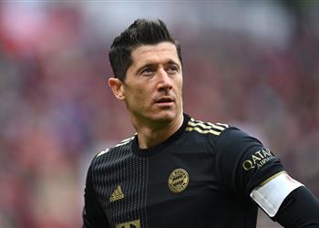 برشلونة يرد على أنباء مفاوضاته مع وكيل ليفاندوفسكي