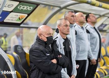 ميدو فيريرا يديه مترب طة ولا يستطيع خلق منافسة بين لاعبي الزمالك