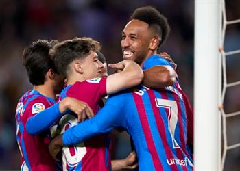 لاعب برشلونة يقرر الرحيل في الصيف بعد موقف تشافي