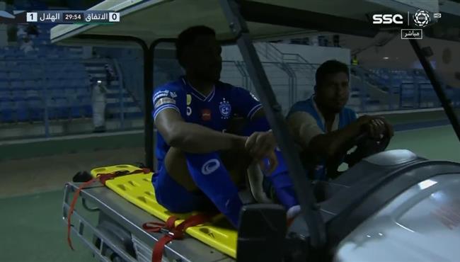 هدف علي البليهي امام الاتفاق واحتفاله في عربة الاسعاف