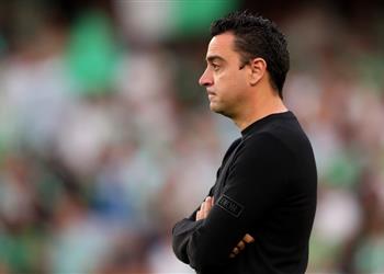 تشافي يعطي الضوء الأخضر لرحيل لاعب برشلونة الشاب