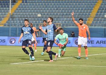 بيراميدز يتعادل سلبي ا مع فاركو في الدوري
