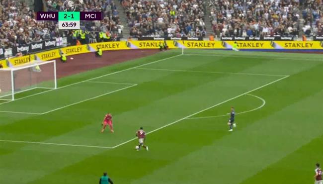 انطونيو يهدر انفراد تام امام مانشستر سيتي