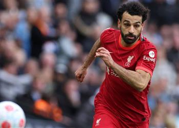 كاراجر يختار هدف محمد صلاح الأفضل في موسم الدوري الإنجليزي