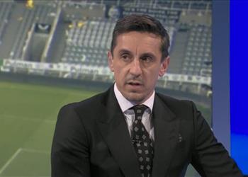 ليس محمد صلاح نيفيل عن الأفضل في موسم الدوري الإنجليزي يمكنه اللعب لأي فريق