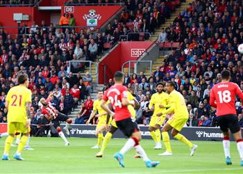 فيديو تسديدة R2 ريدموند يسجل هدف ساوثهامبتون الأول أمام ليفربول