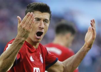 بيلد صراخ وغضب من ليفاندوفسكي بسبب برشلونة في غرفة ملابس بايرن ميونخ