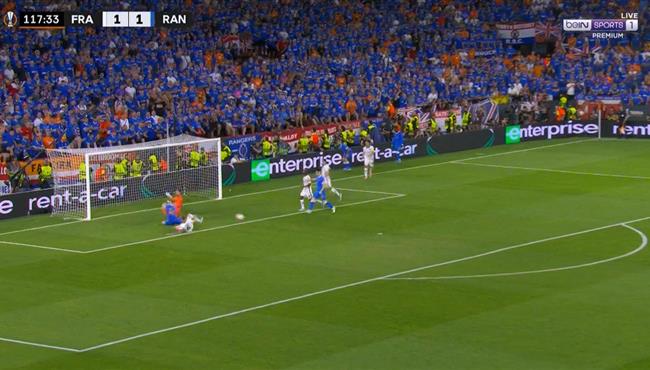 حارس اينتراخت فرانكفورت ينقذ فريقة من هدف فوز قاتل لرينجرز