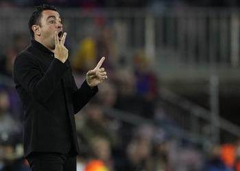 تشافي يكشف إصابة بيكيه أمام مايوركا ويعترف افتقدنا فاتي الأشهر الماضية