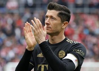 هونيس يصدم برشلونة تجاه صفقة ليفاندوفسكي