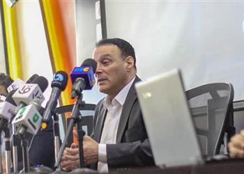 عصام عبد الفتاح يرد على أنباء التواصل مع كولينا لتحليل هدف الأهلي الملغي